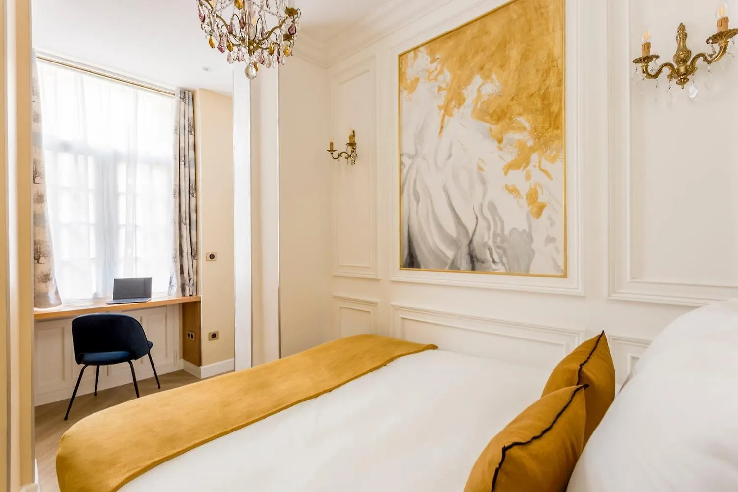 Appartement Merveil - Luxury Suite -Champs Elysees-Haussmann I Paris France